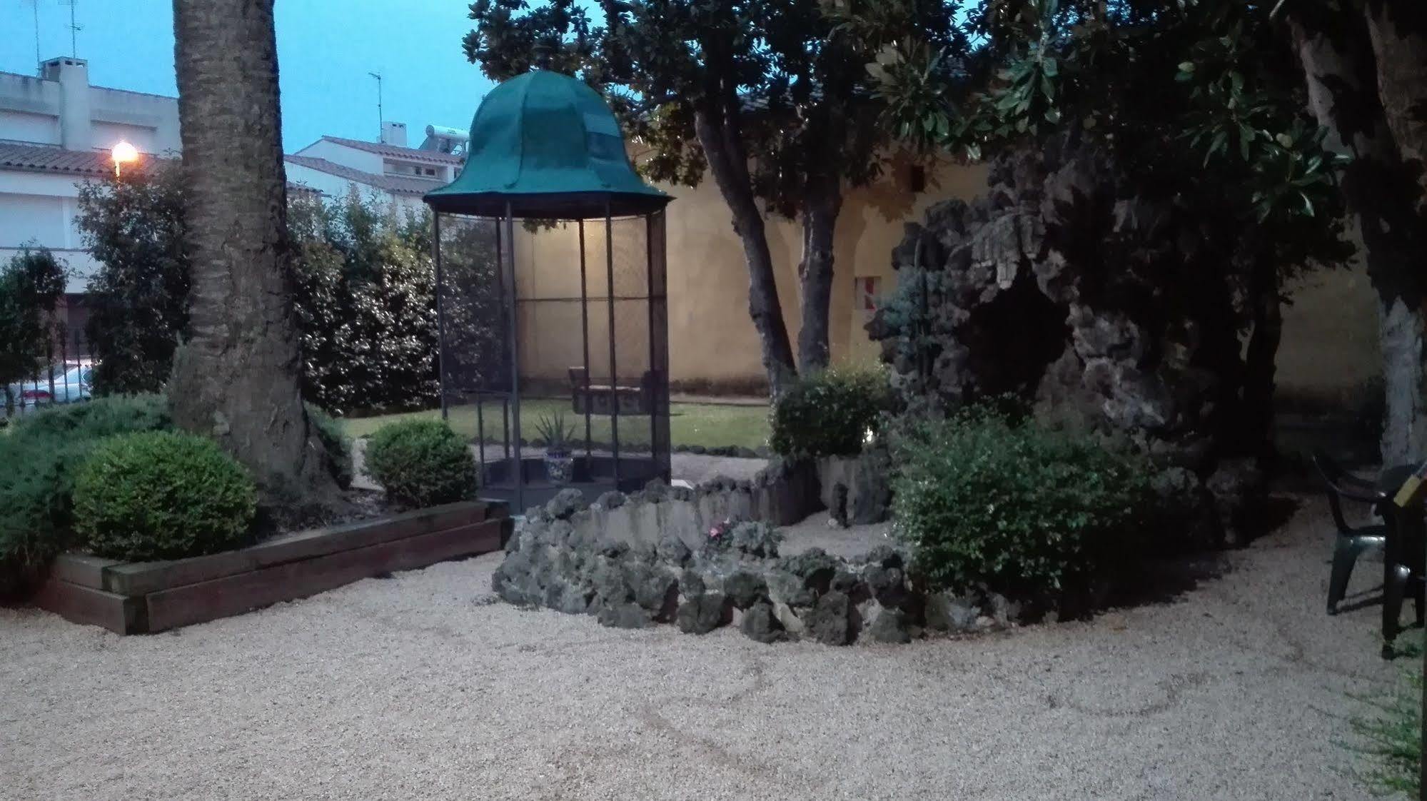 Aparthotel Can Gallart Santa Coloma De Farners Exterior foto